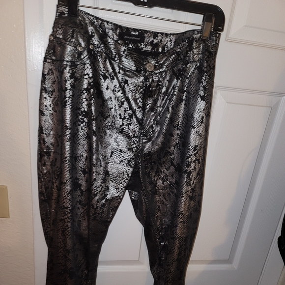 Jeans snake, foil print - Picture 1 of 4